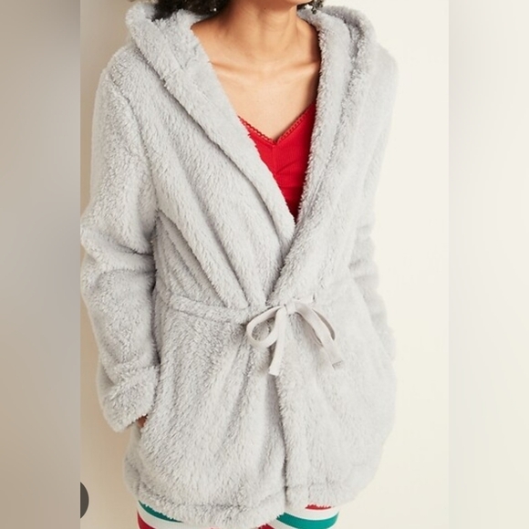 Old Navy Other - Old Navy Gray Cozy Knit Robe